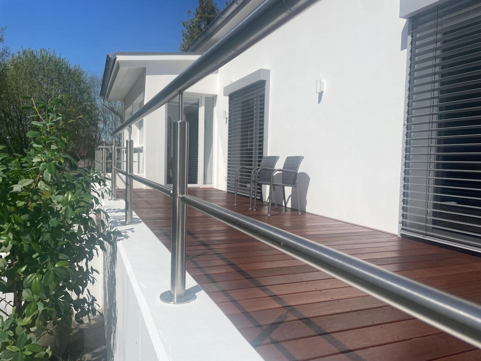 Appartement Mit 2 Schlafzimmern Und Terrasse Halle  Buitenkant foto